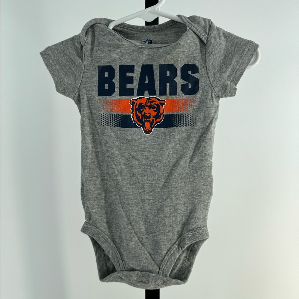 NFL Chicago Bears gray baby onesie bodysuit size 3-6 months